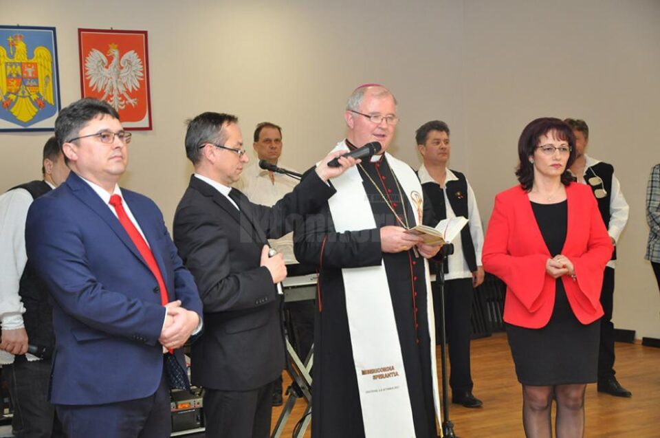 Peste 300 de membri ai comunităților de polonezi din Bucovina s-au întâlnit pentru a celebra Învierea