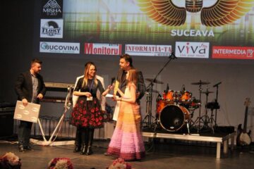 Luminița Anghel și Tudor Turcu au cântat la gala de premiere a primului festival de muzică ușoară din Suceava