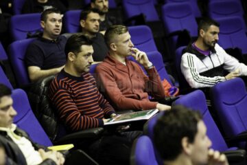 Dorin Goian alături de Mirel Rădoi la cursurile pentru Licența A. Foto frf.ro