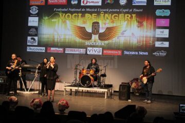 Luminița Anghel și Tudor Turcu au cântat la gala de premiere a primului festival de muzică ușoară din Suceava