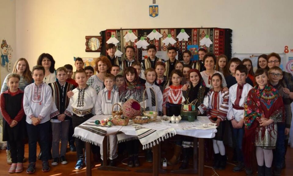 "Tradiția Oului de Paște”, la liceul din Moldovița