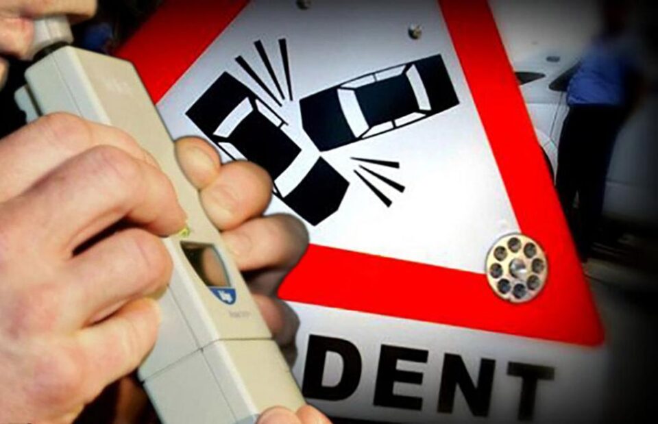 Cei de la volan s-au ales cu dosare penale pentru conducerea unui vehicul sub influența alcoolului Cei de la volan s-au ales cu dosare penale pentru conducerea unui vehicul sub influența alcoolului