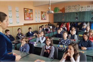 Educație juridică, la Școala Gimnazială „Al. I. Cuza” Fălticeni