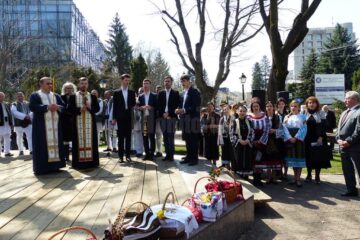 Sucevenii au ieșit în număr mare la concertul din parcul central al Sucevei