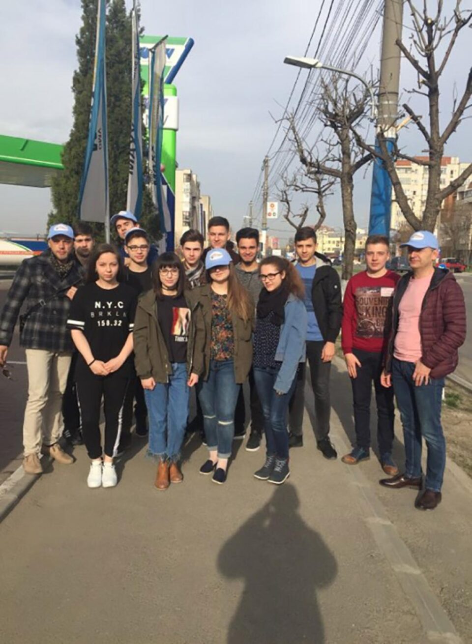 Lotul sucevean de la Olimpiada de Interpretare Vocală, Instrumentală și Studii Teoretice Muzicale, de la Craiova Lotul sucevean de la Olimpiada de Interpretare Vocală, Instrumentală și Studii Teoretice Muzicale, de la Craiova