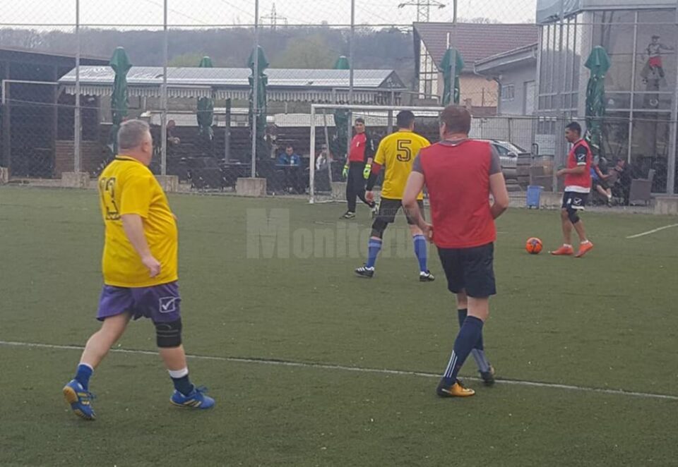 A început ediția a XI-a a Campionatului județean de old-boys