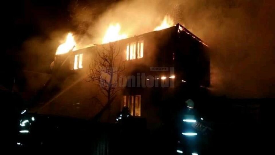 Incendiu devastator la Negrileasa. O gospodărie a fost mistuită de flăcări Incendiu devastator la Negrileasa. O gospodărie a fost mistuită de flăcări