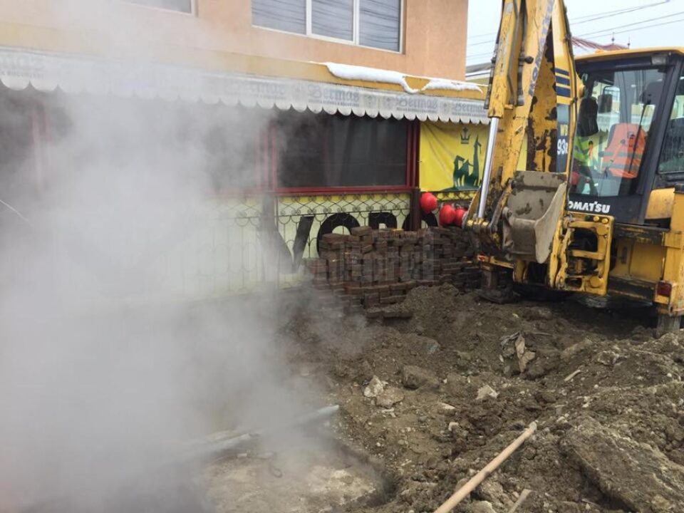 Avarie apărută la magistrala de termoficare Burdujeni DN 500, pe Calea Unirii