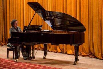 Horia Mihail aduce "Pianul Călător" la Suceava