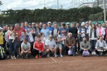 Fotografia de grup de la finalul competiției de anul trecut
