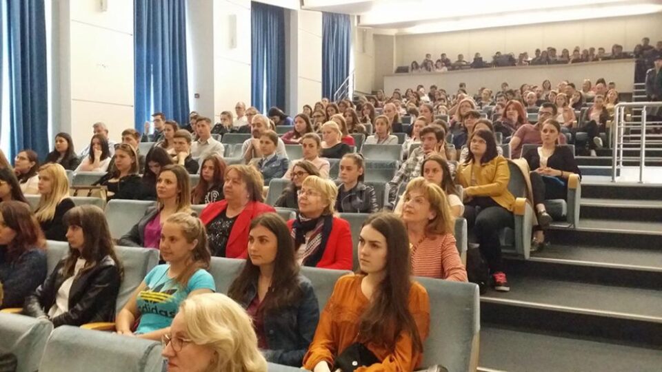 Atașatul cultural al Ambasadei SUA, în dialog cu studenții Universității