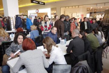 Bursă de locuri de muncă cu aproape 600 de joburi, pentru suceveni
