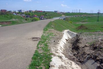 Valoarea lucrărilor de remediere din cauza neconformităților și degradării celor executate la centura Sucevei depășește 18,21 milioane de lei