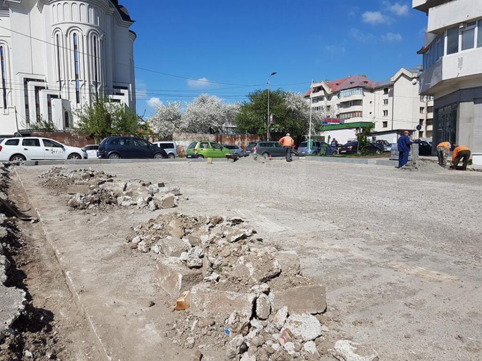 Au fost demarate lucrările la primul dintre proiectele pe cartiere – reabilitarea parcării MPO, din intersecția Mărășești Au fost demarate lucrările la primul dintre proiectele pe cartiere – reabilitarea parcării MPO, din intersecția Mărășești
