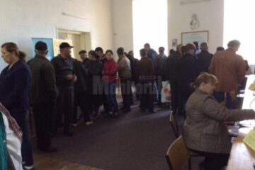 La Rădăuți, Bursa generală a locurilor de muncă a atras aproape 400 de șomeri