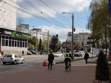 Suceava, primul oraș din țară în care Poliția Locală patrulează pe biciclete electrice