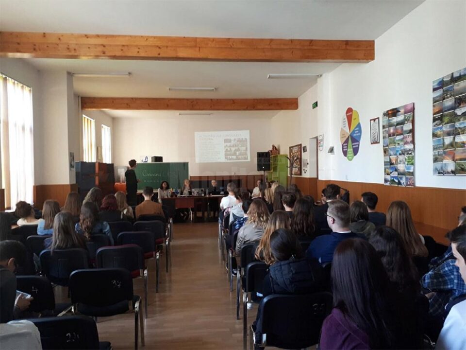 Consiliul Județean al Elevilor organizează sesiuni de informare pentru elevii din județ Consiliul Județean al Elevilor organizează sesiuni de informare pentru elevii din județ
