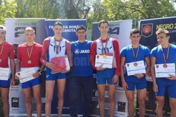 Antrenorul Ioan Despa alături de Florin Geani Anton și Iulian Schiopoaia