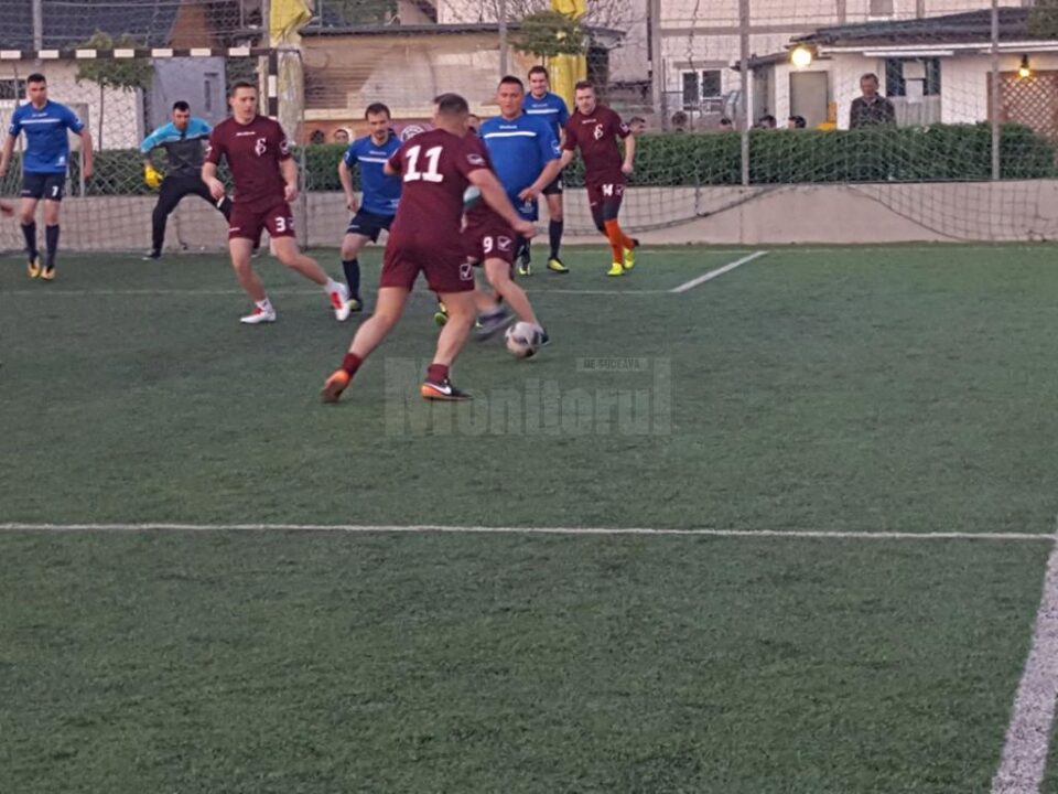 Mușatinii au câștigat duelul cu Management Account și au urcat pe primul loc