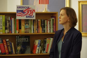 „American Shelf”, în prezența adjunctului șefului Misiunii Diplomatice a SUA în România, Abigail Rupp