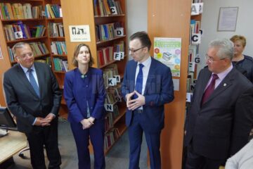 „American Shelf”, inaugurat la Biblioteca Bucovinei, în prezența adjunctului șefului Misiunii Diplomatice a SUA în România