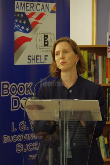 „American Shelf”, inaugurat la Biblioteca Bucovinei, în prezența adjunctului șefului Misiunii Diplomatice a SUA în România