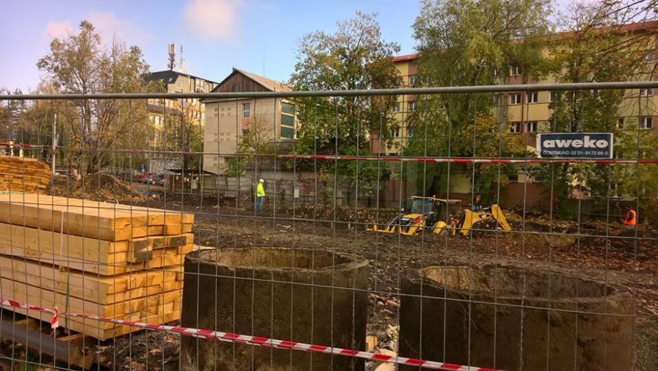 Lucrările la Centrul de radioterapie din curtea Spitalului de Urgență „Sfântul Ioan cel Nou” din Suceava vor fi reluate de săptămâna viitoare Lucrările la Centrul de radioterapie din curtea Spitalului de Urgență „Sfântul Ioan cel Nou” din Suceava vor fi reluate de săptămâna viitoare