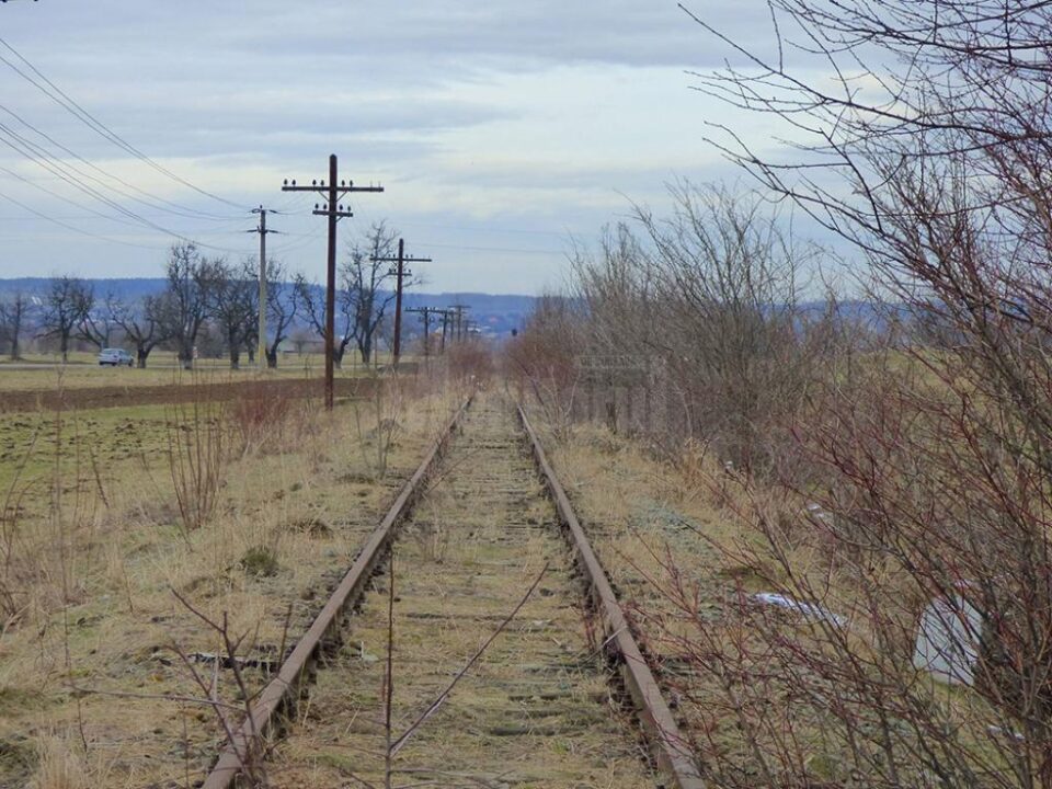 Linia este nefolosită din 2012