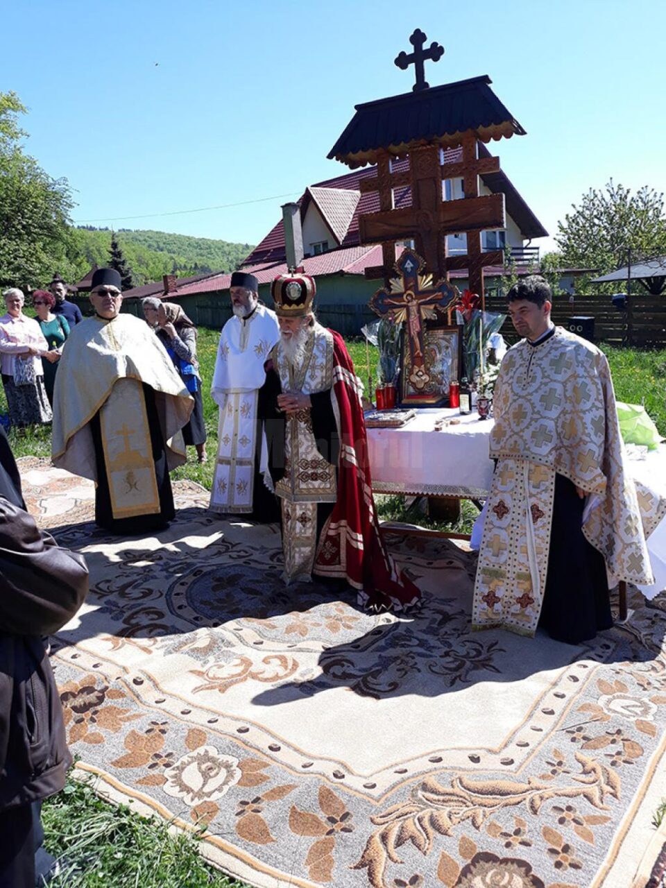Sfințire de loc pentru o nouă biserică la Gura Humorului