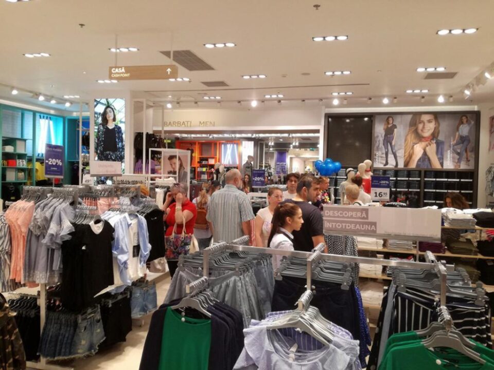 Primul magazin din Suceava al brandului de fashion LC Waikiki, din Turcia, la Iulius Mall