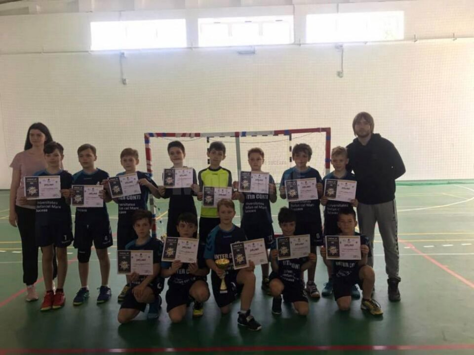 Echipa de minihandbal CSU Suceava s-a calificat la turneul semifinal