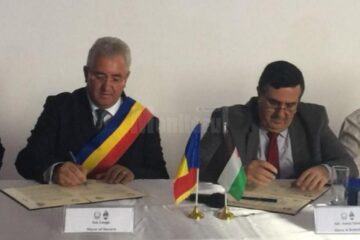 Primarul Sucevei, cu primarul din Bethlehem, Anton Salman, la semnarea parteneriatului de infratire 1
