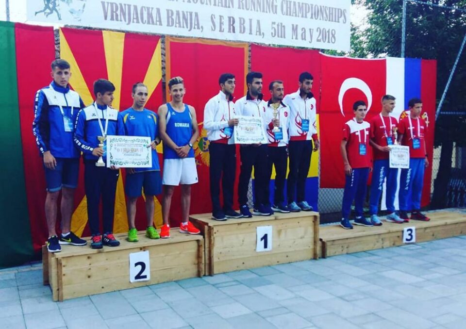 Echipa României a câștigat argintul la Campionatul Balcanic de Alergare Montană