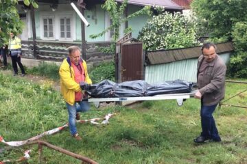 Cadavrul a fost ridicat și depus la morga din Rădăuți, pentru necropsie