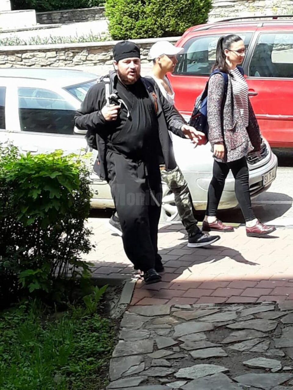 Suspectul îmbrăcat în călugăr