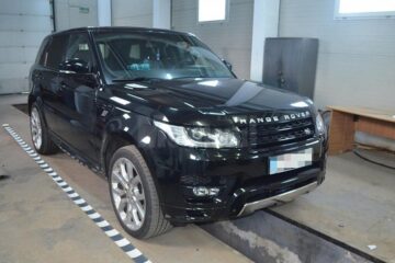 Autoturismul Range Rover a fost indisponibilizat la sediul Poliției de Frontieră