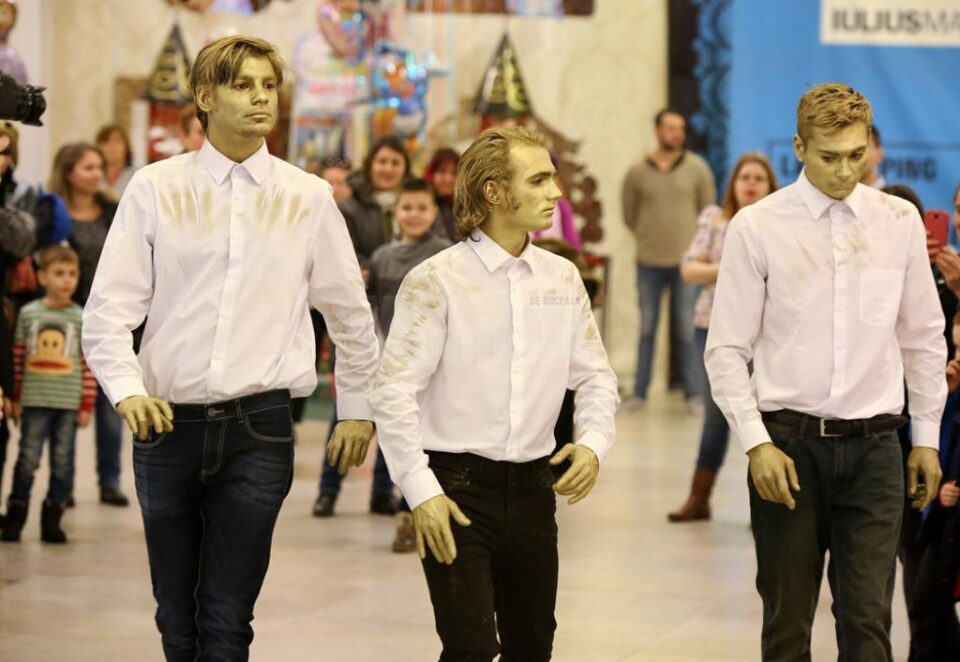 Spectacol de teatru „Mimesis”, la Iulius Mall