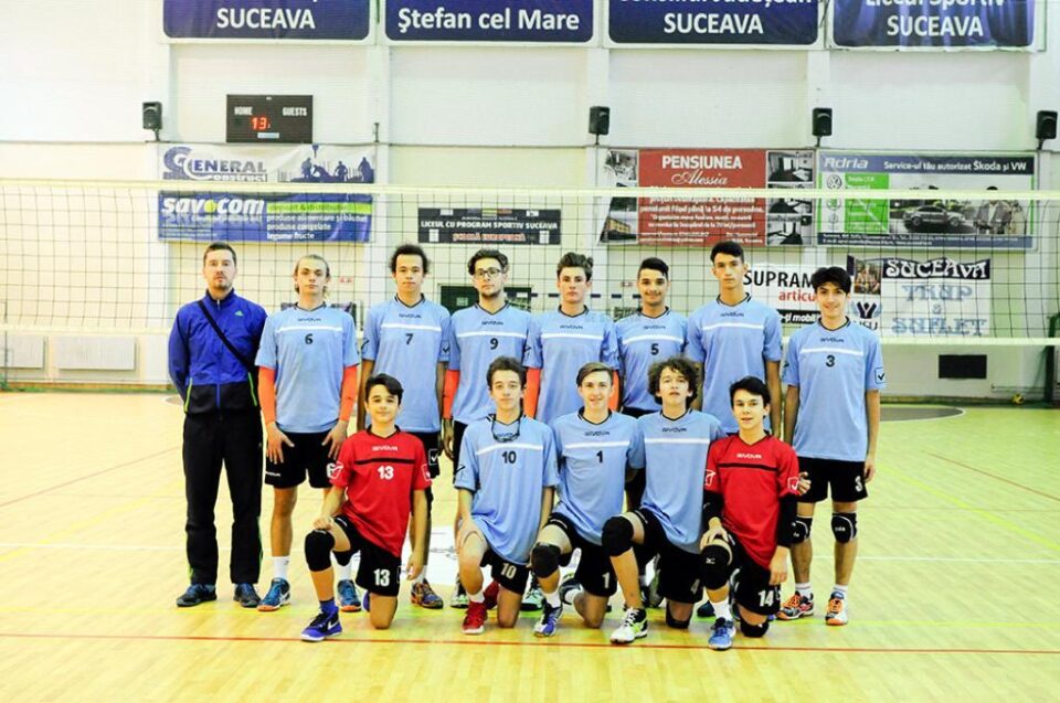 Echipa de volei juniori I LPS Suceava luptă pe teren propriu pentru calificarea la turneul final Echipa de volei juniori I LPS Suceava luptă pe teren propriu pentru calificarea la turneul final