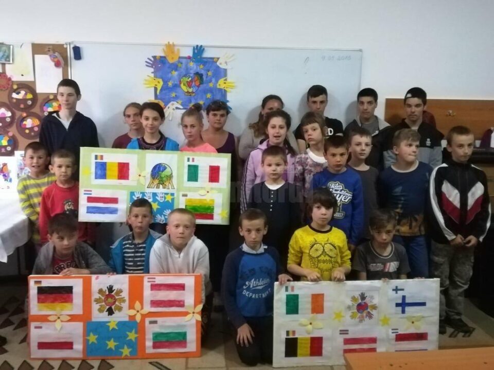 Ziua Europei, sărbătorită la Centrul Școlar de Educație Incluzivă "Sf. Andrei" Gura Humorului