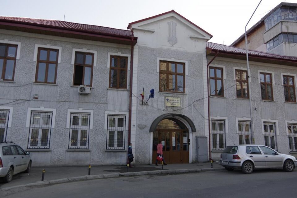 Colegiul de Artă „Ciprian Prumbescu”