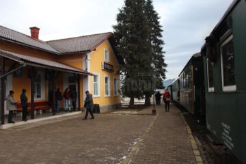 Lovitură pentru turismul din Bucovina. Mocănița Huțulca nu mai are punct de plecare Gara Moldovița