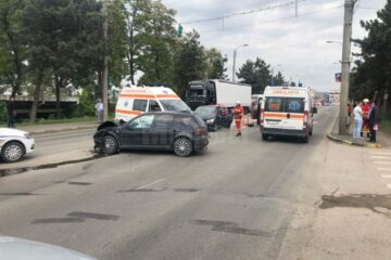 Accident rutier cu trei victime transportate la spital, pe Calea Unirii