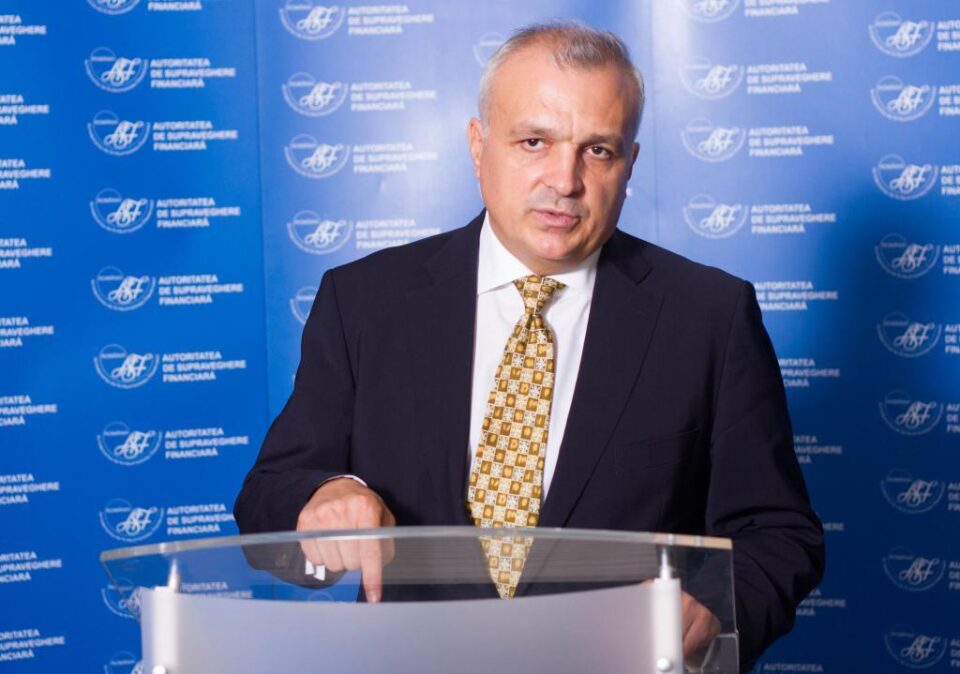Cornel Coca Constantinescu (ASF): Din toamna vom acorda o atentie si mai mare protectiei consumatorilor Cornel Coca Constantinescu (ASF): Din toamna vom acorda o atentie si mai mare protectiei consumatorilor