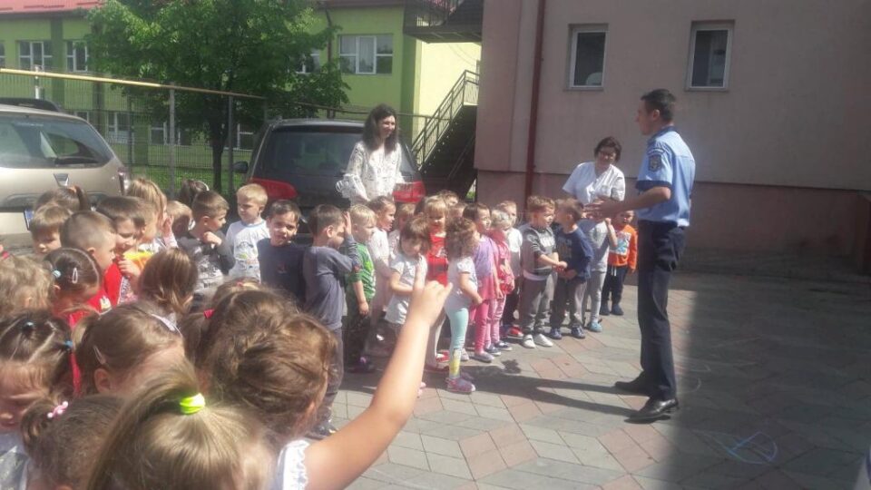 „Să știi mai multe, să fii mai bun”, activitate la grădinițele „Gulliver” și „ABC” Suceava