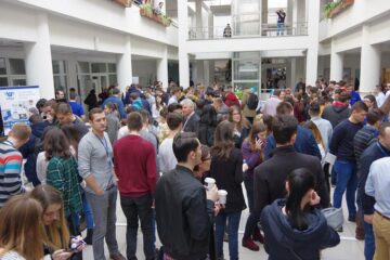 Studenți, elevi și IT-iști au discutat despre provocările unei cariere în domeniu