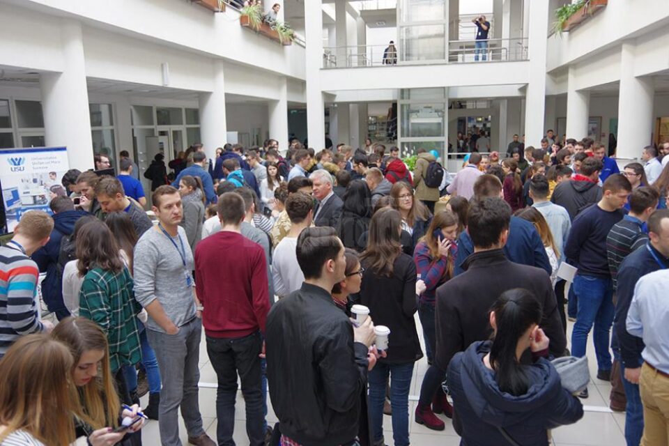 Studenți, elevi și IT-iști au discutat despre provocările unei cariere în domeniu