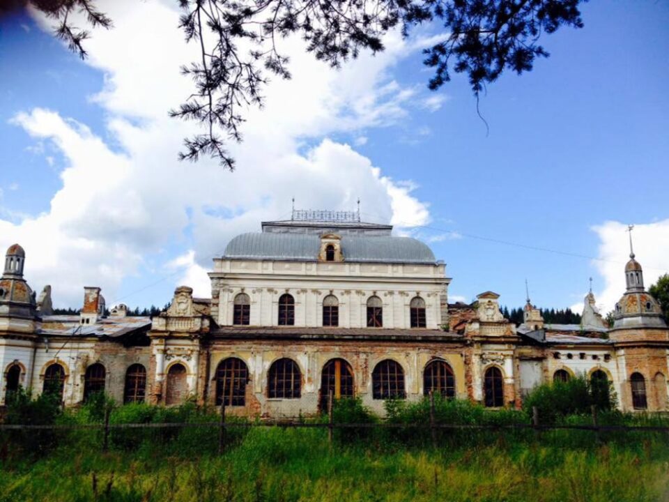 A fost semnat contractul pentru execuția restaurării Cazinoului din Vatra Dornei
