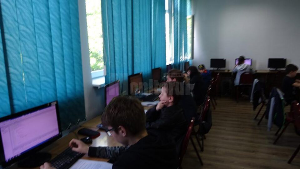 Peste 80 de elevi suceveni s-au întrecut la Concursul Județean de Informatică „Centenarul Marii Uniri”