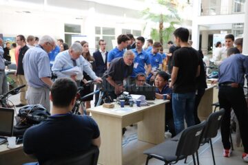 În acest an s-au înscris 16 echipaje - nouă din țară și șapte din străinătate