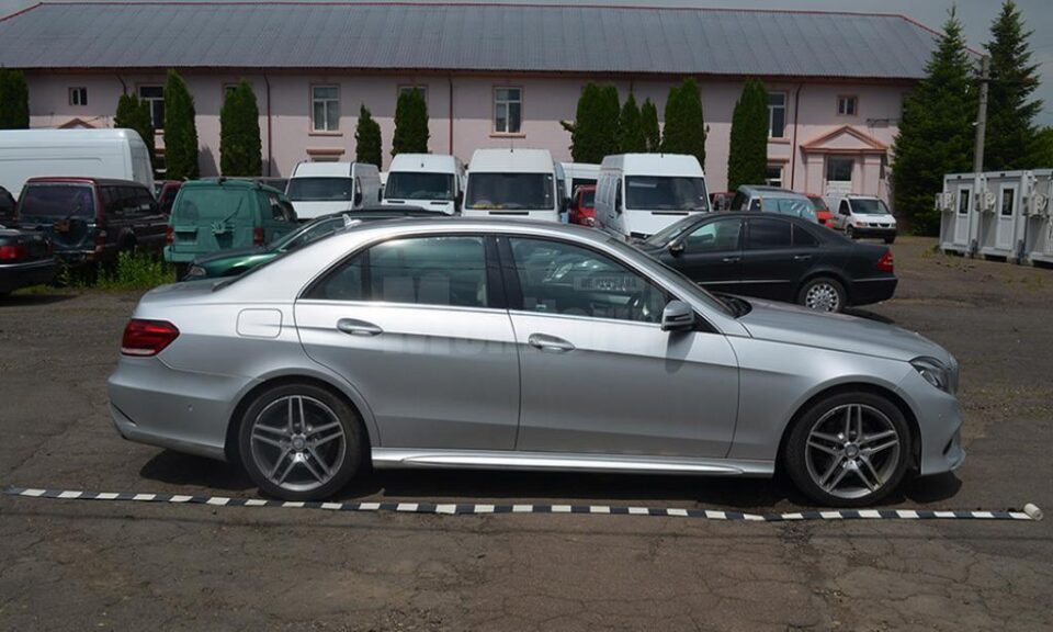 Autoturismul, evaluat la aproximativ 115.000 lei, a fost indisponibilizat